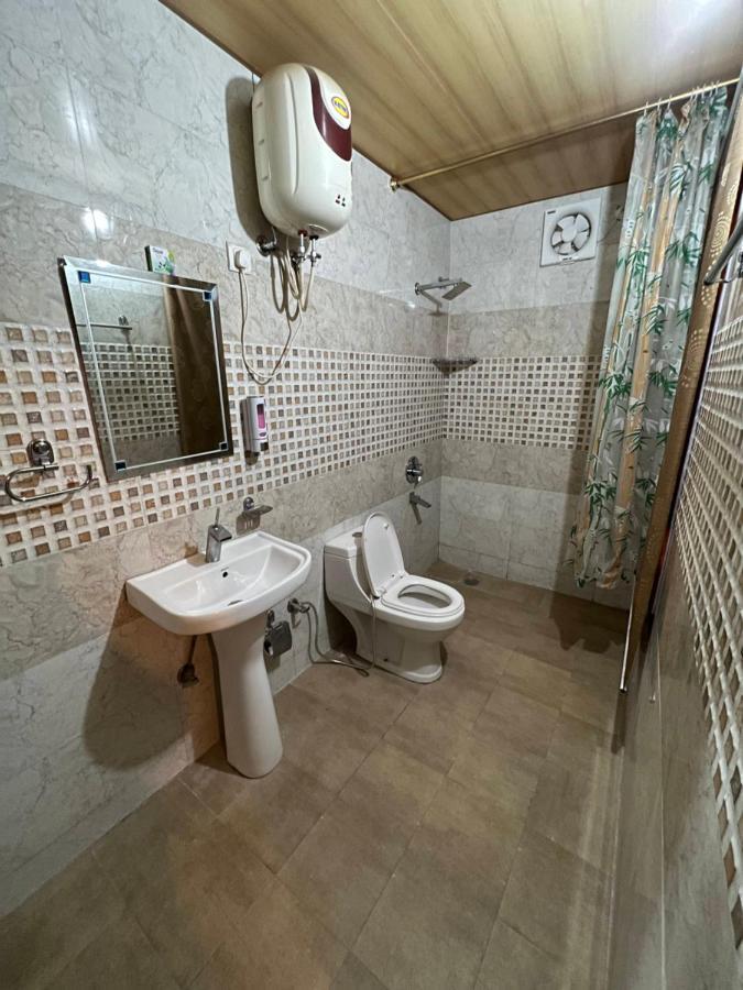 House Of Lights Otel Solan Dış mekan fotoğraf